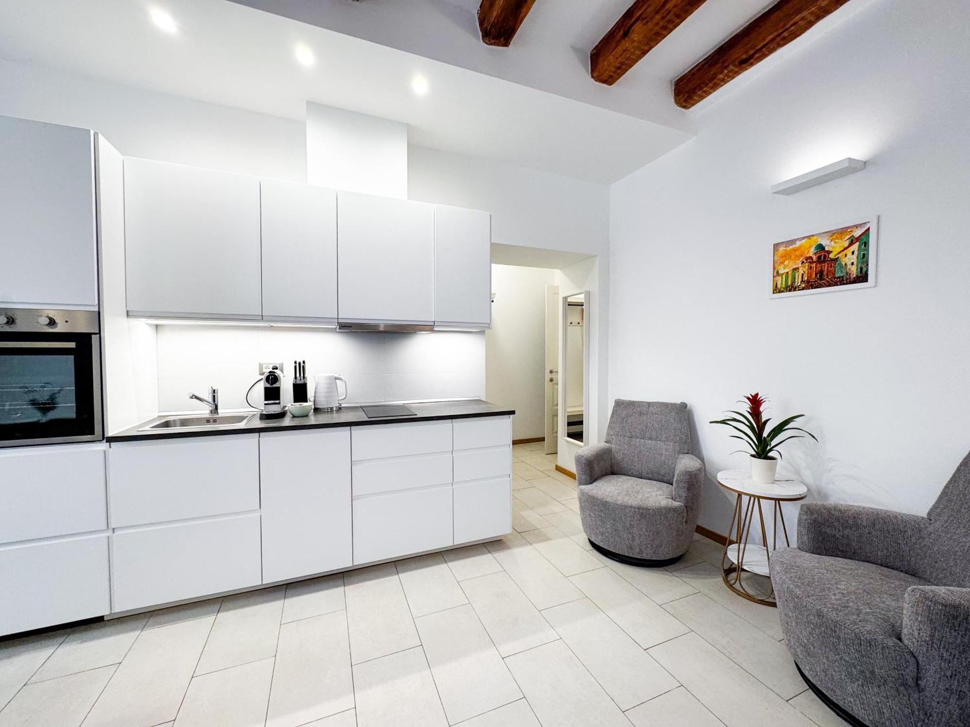 Apartament Lovro & Lena *