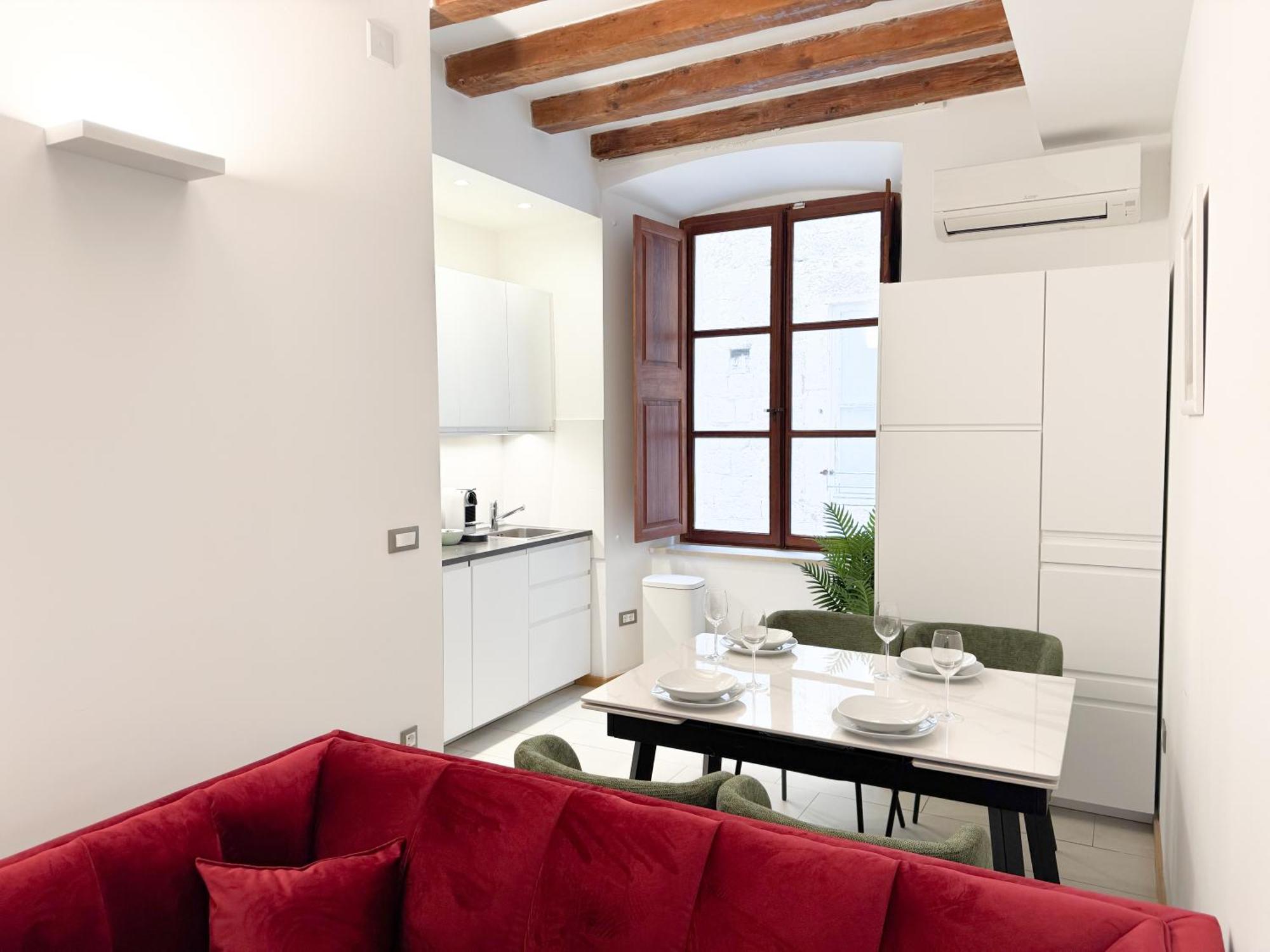 Apartma Lovro & Lena *